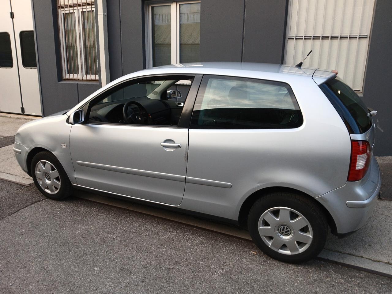 Volkswagen Polo 1.4 16V 3p. Trendline*NEOPATENTATI