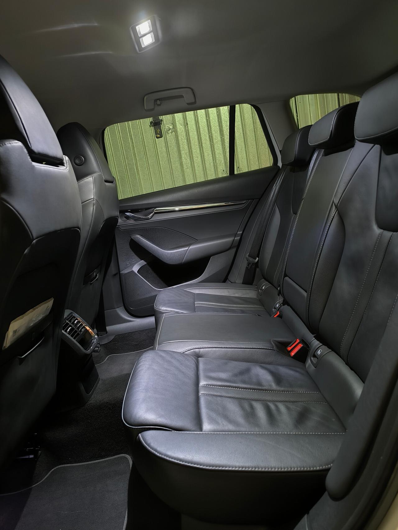 Skoda Octavia 2.0 TDI EVO SCR 150 CV DSG Wagon Style