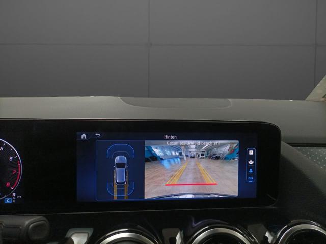 MERCEDES-BENZ GLA 200 Automatic Progressive Advanced