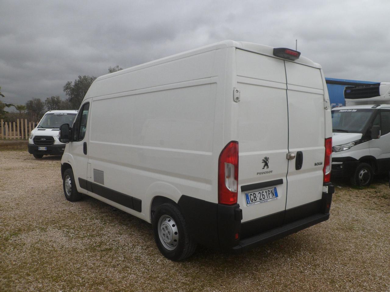 Fiat Ducato furgone medio alto attrezzato