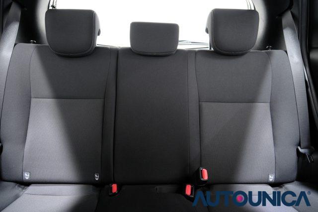 TOYOTA Yaris 1.5 HYBRID 5 PORTE TREND WHITE EDITION