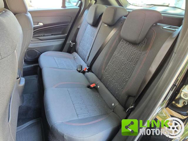 FIAT 600e Red