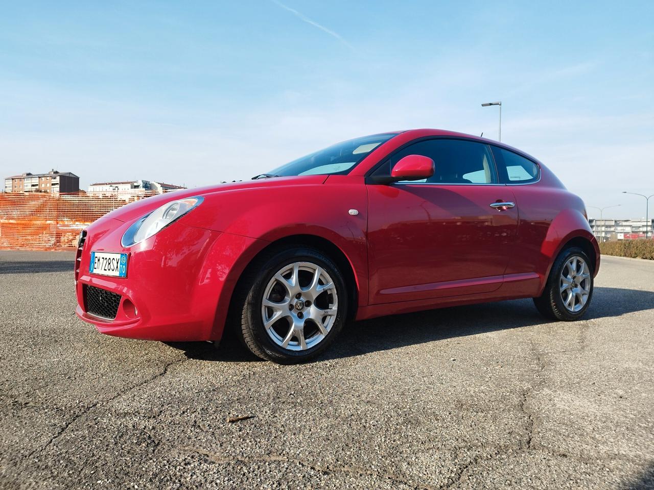 Alfa MiTo 1.3 mjet 95 CV Distinctive km 107000