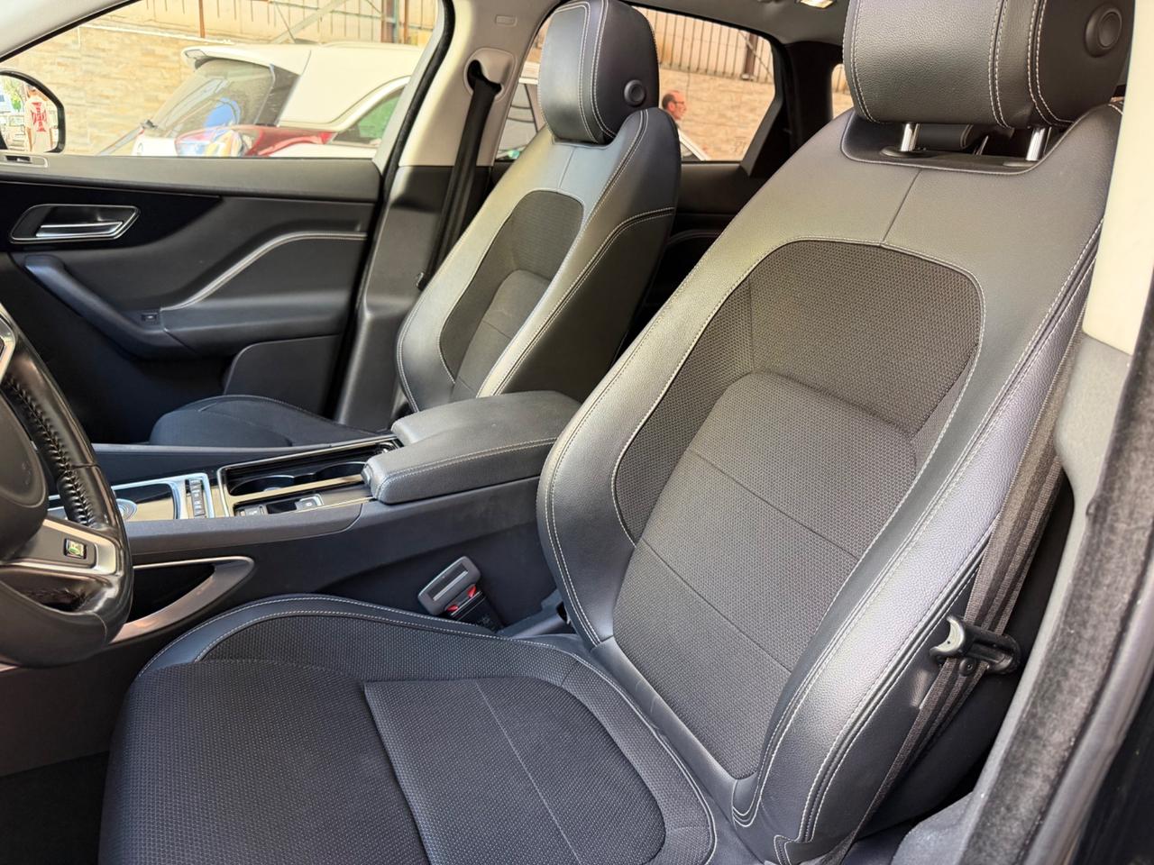 Jaguar F-Pace 2.0 D 180 CV R-Sport 2018