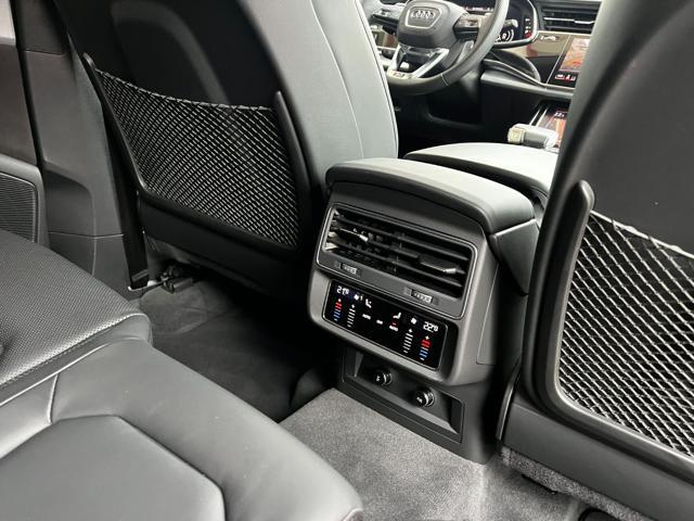 AUDI RS Q8 TFSI V8 quattro tiptronic