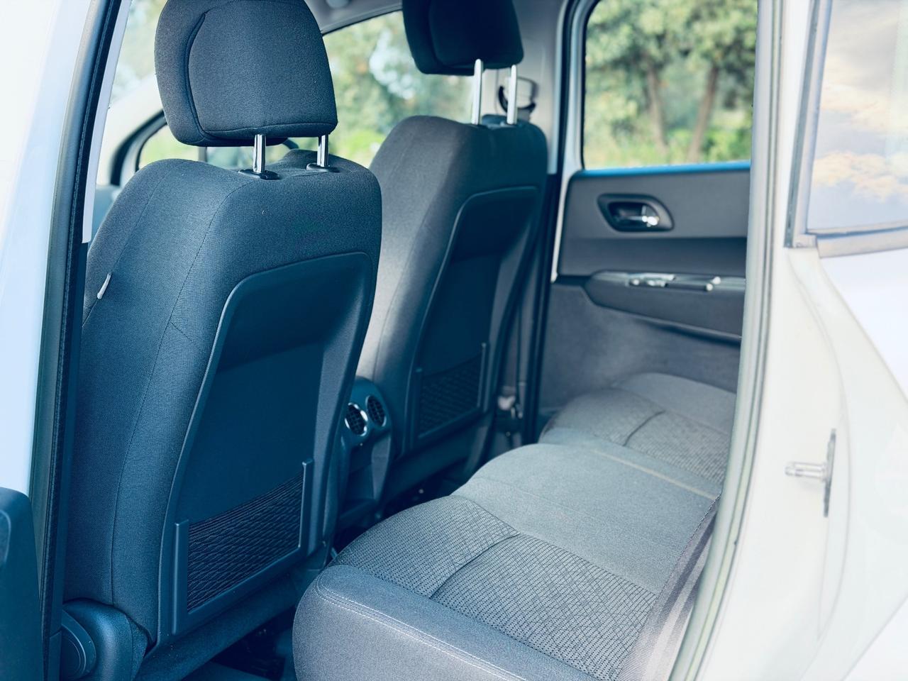 Peugeot 3008 1.6 HDi 115CV Business