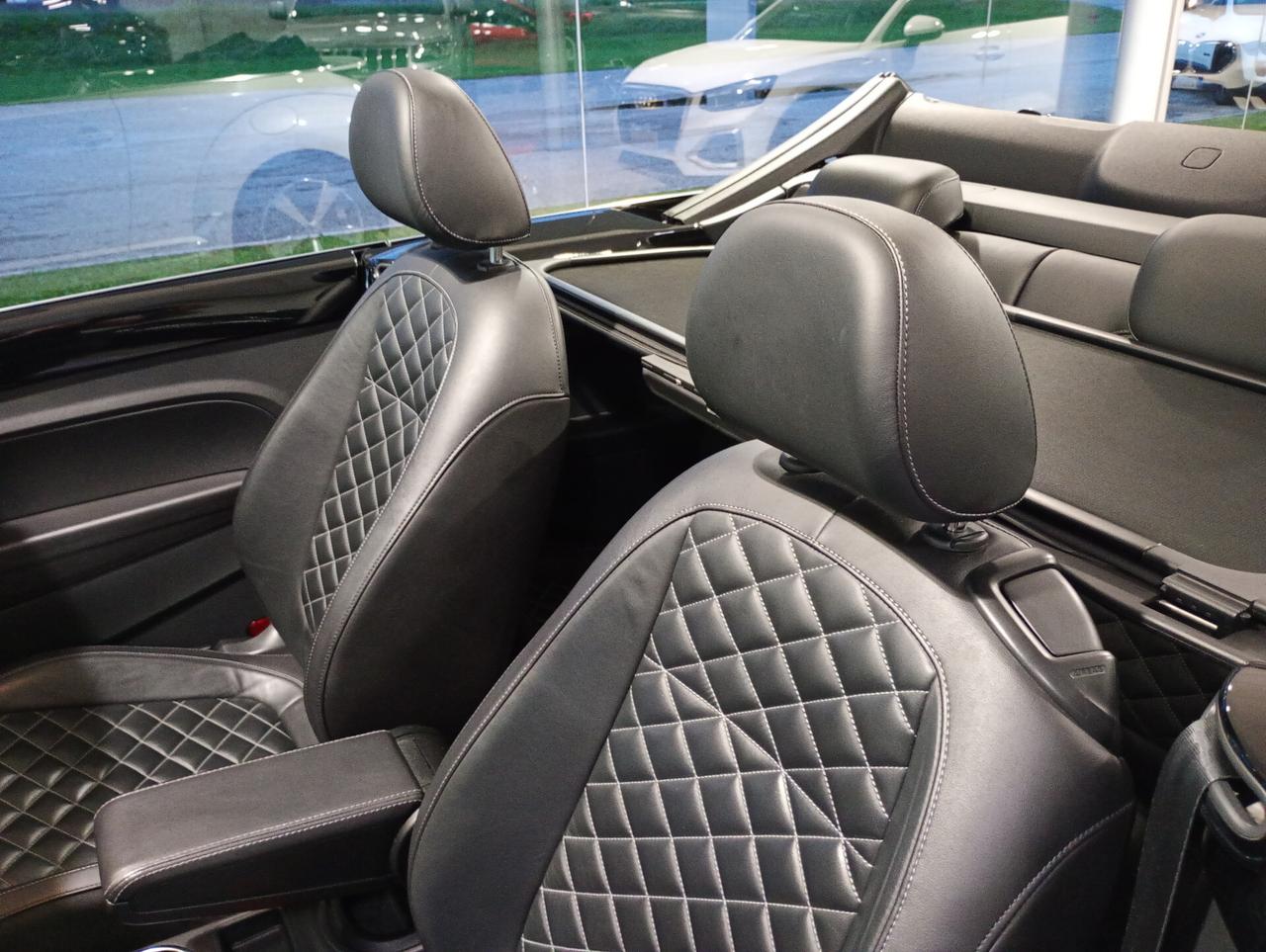 Volkswagen New Beetle Cabrio 1.6 TDI Design