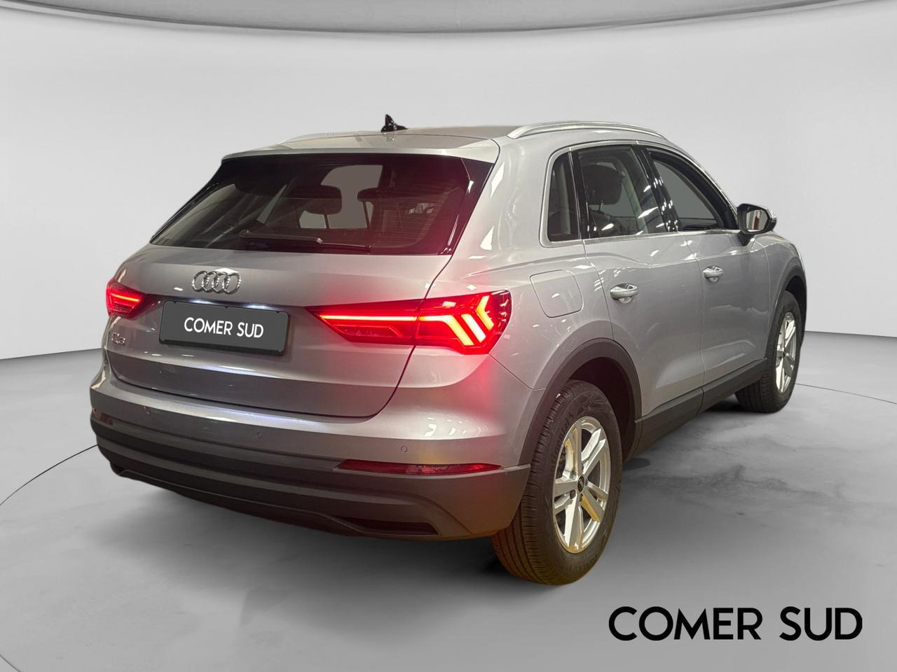 AUDI Q3 II 2018 - Q3 35 1.5 tfsi mhev Business s-tronic