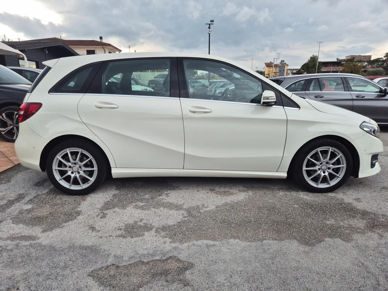 Mercedes-benz B 180 d Automatic Sport