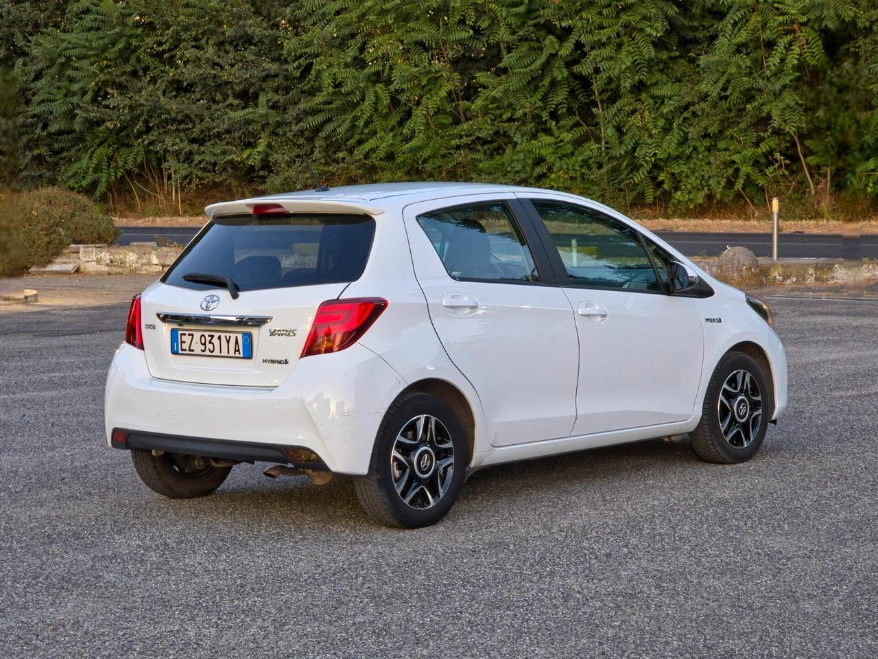 Toyota Yaris 1.5 Hybrid 5 porte Active 2015-E6B Automatico NEO