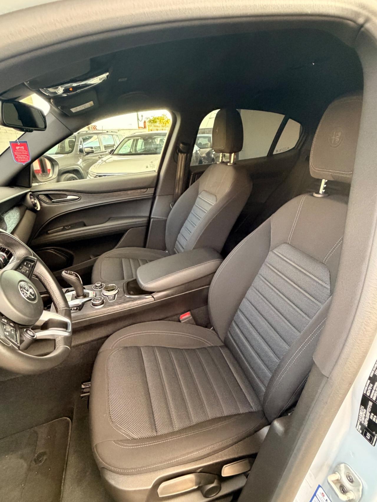 Alfa Romeo Stelvio 2.2 Turbodiesel 160 CV AT8 RWD Super Business