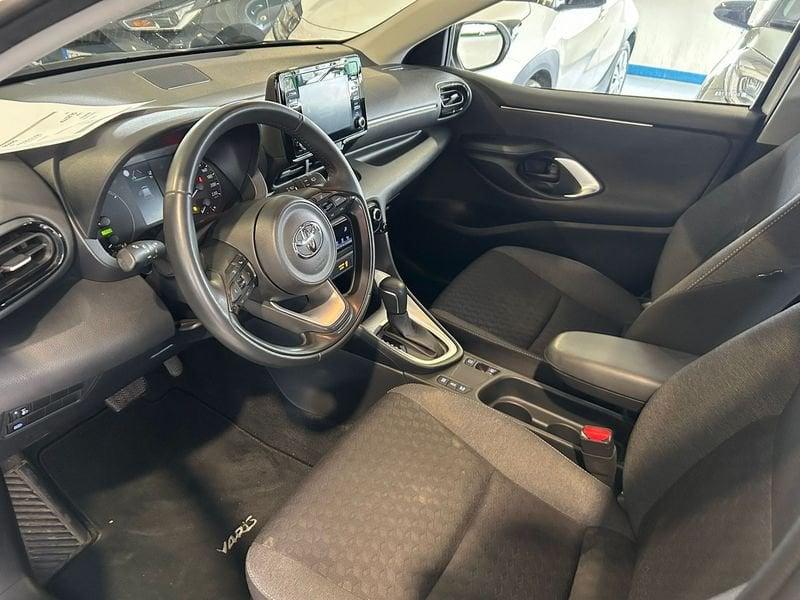 Toyota Yaris Hybrid Active MY22