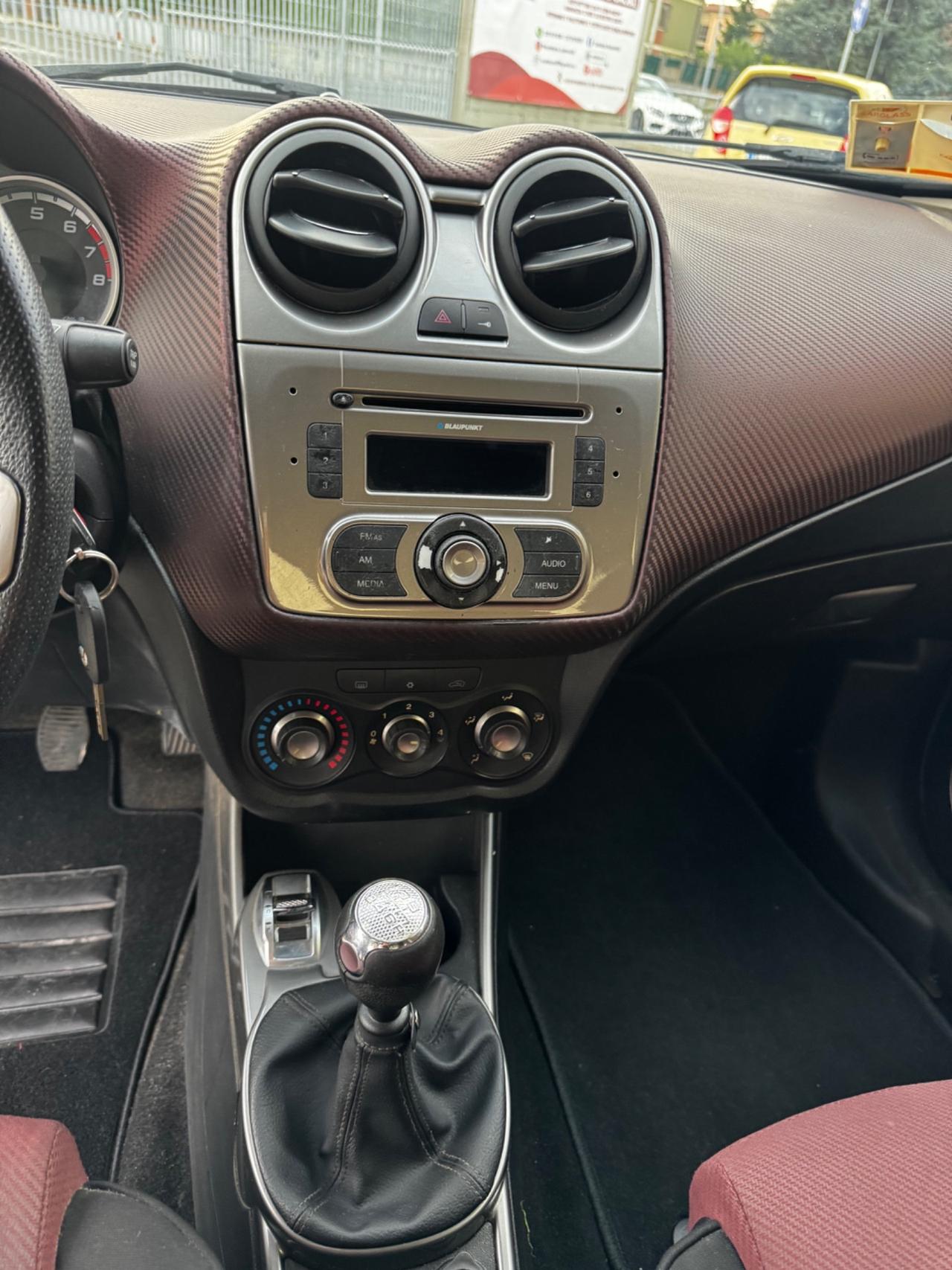 Alfa Romeo MiTo 1.4 T 155 CV Distinctive Sport Pack
