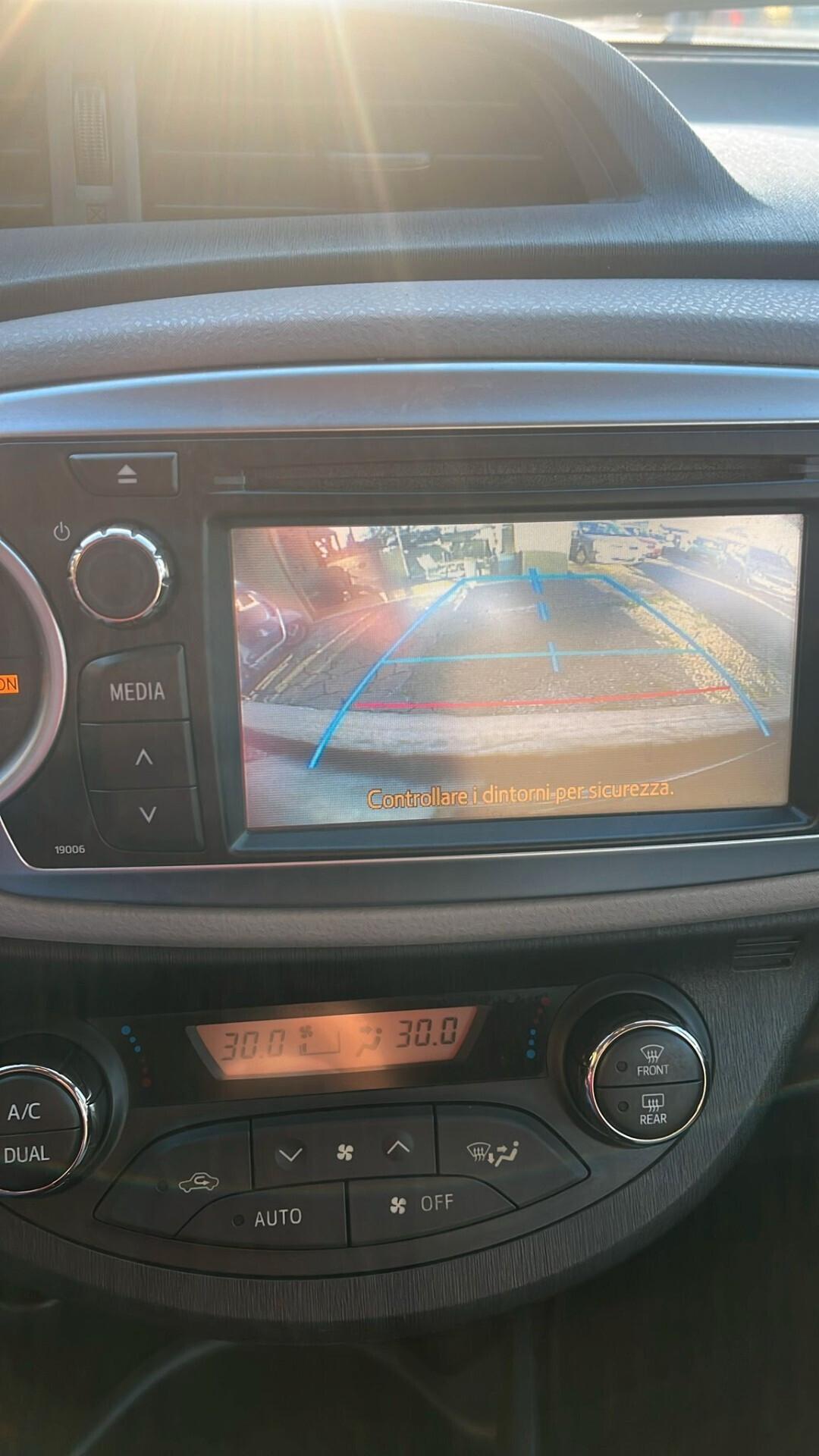 Toyota Yaris 1.0 5 porte Lounge