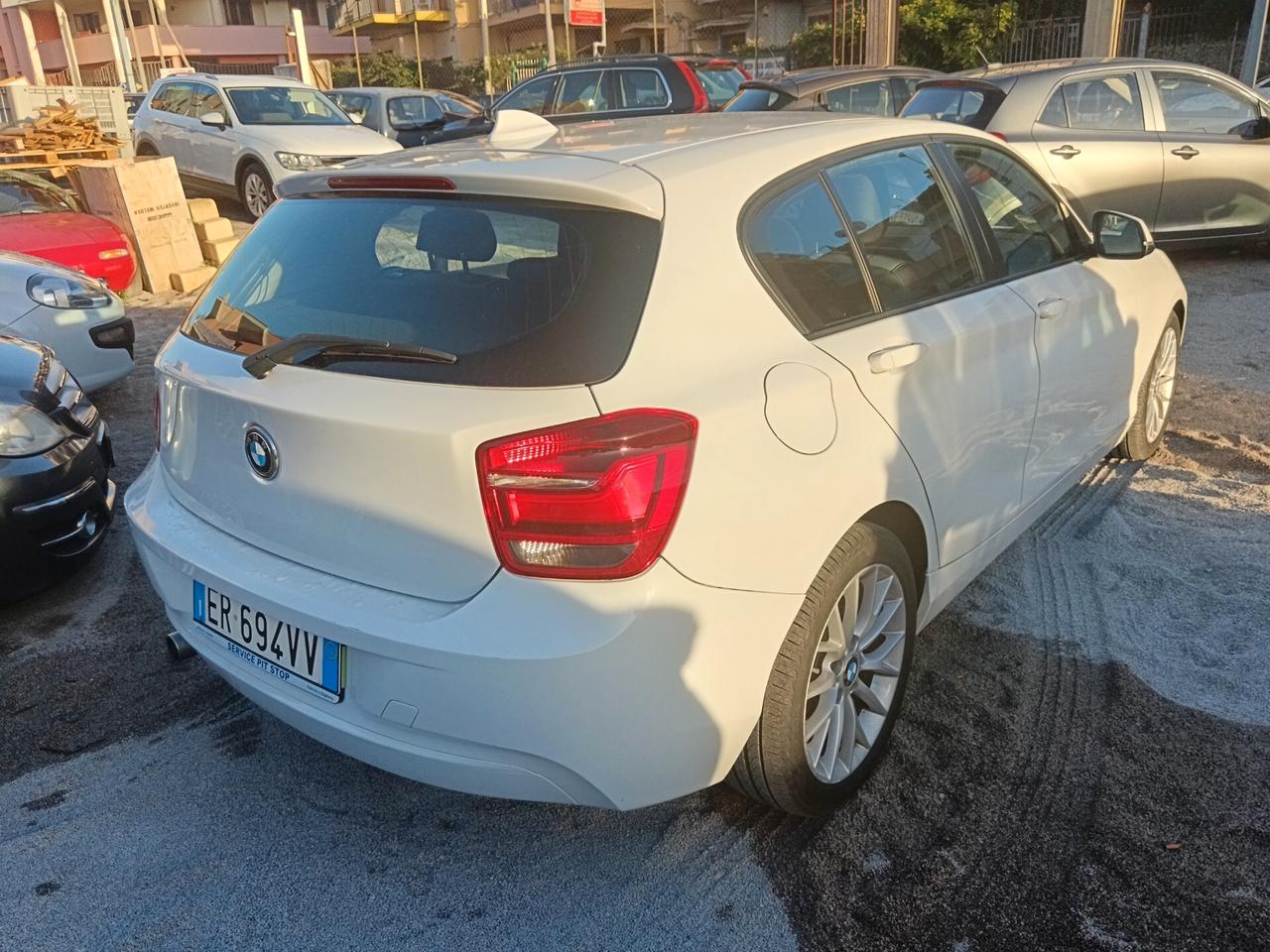 Bmw 116 116d 5p. Urban