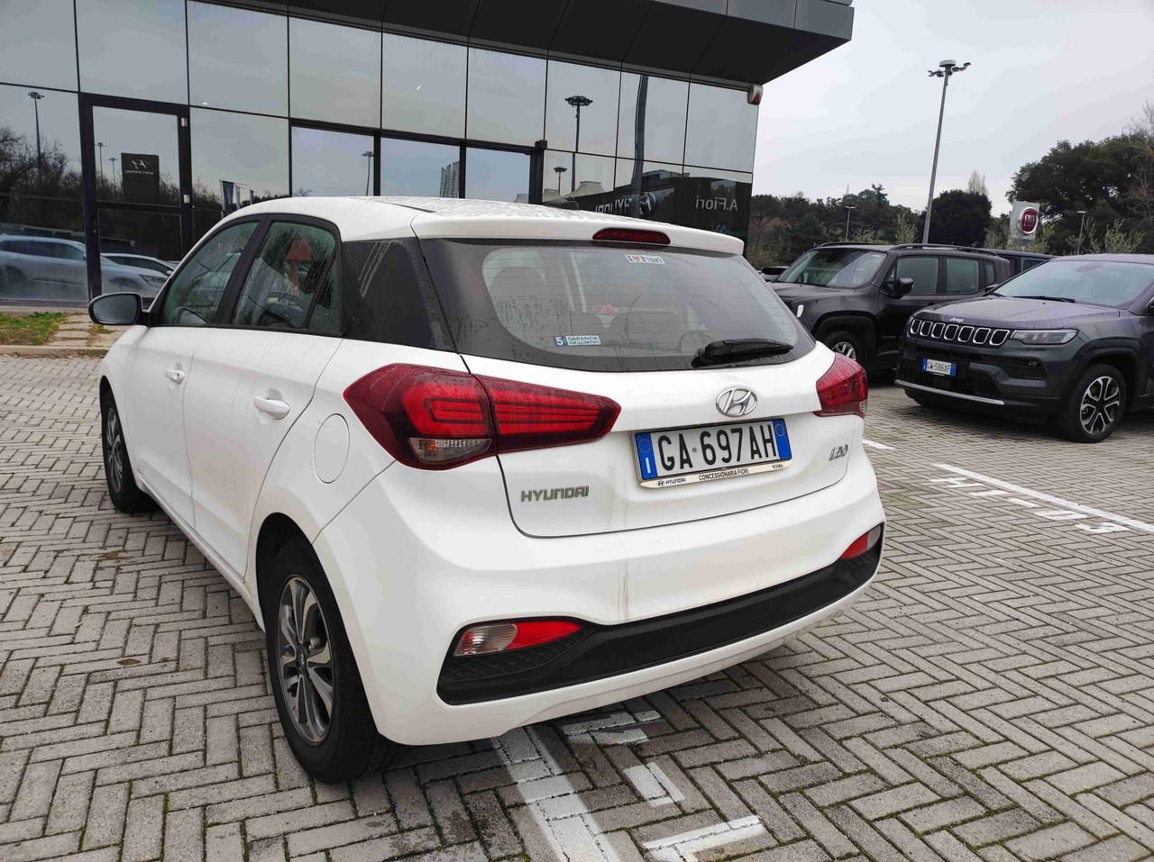 HYUNDAI i20 II - i20 1.2 mpi Tech 75cv 5p