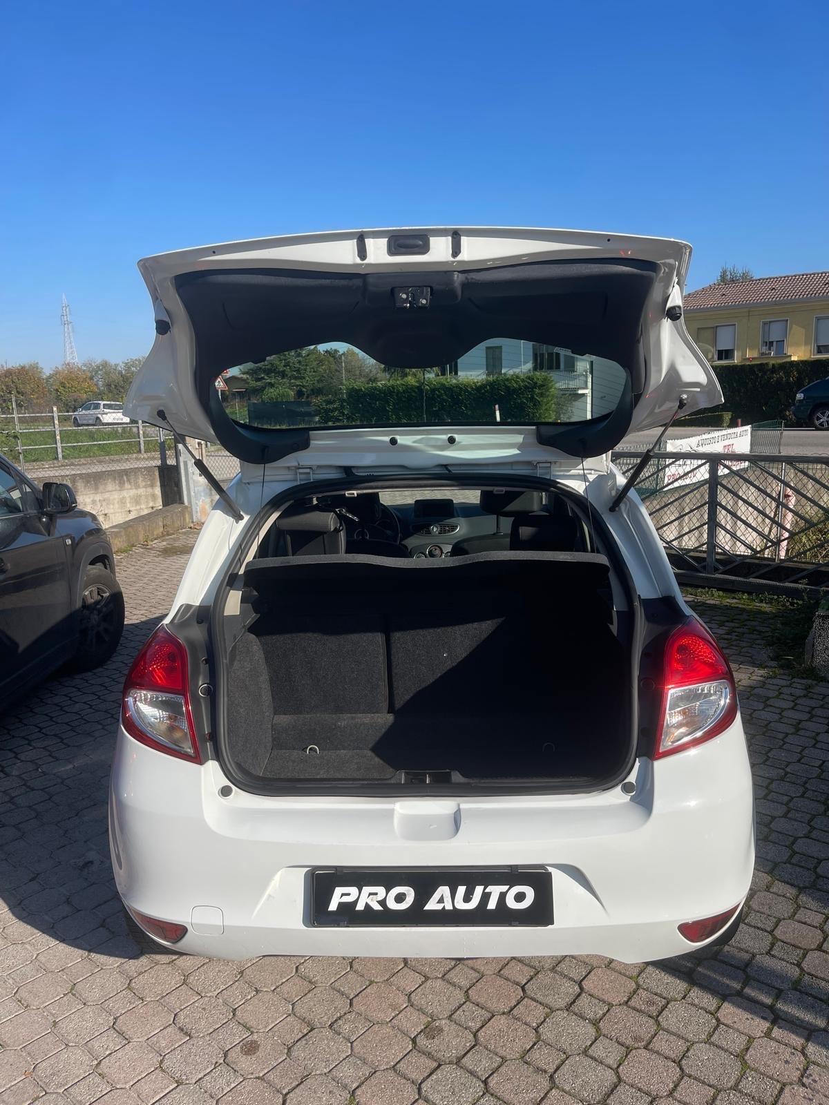 Renault Clio 1.2 16V 5 porte Dynamique