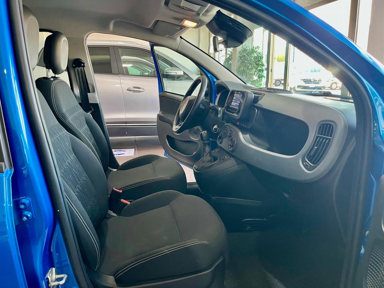 Fiat Panda 1.0 Hybrid Pandina 18000 KM