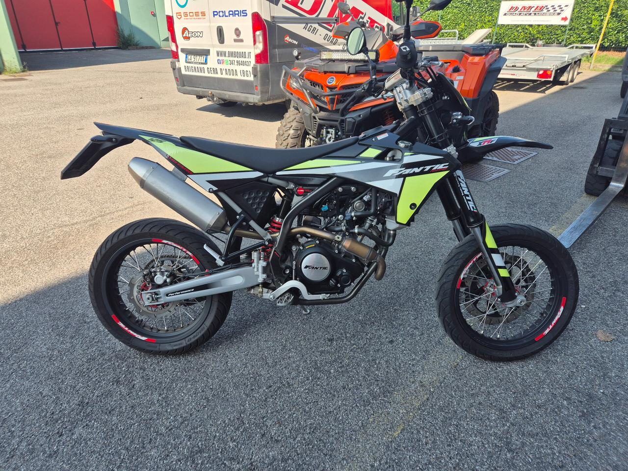 Fantic Motor XMF 125 MOTARD - 2022 - GARANZIA 12 MESI - RATE FINANZIABILE