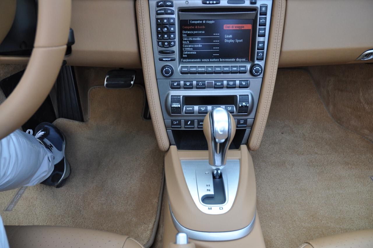 Porsche 911 Carrera 4S Cabriolet