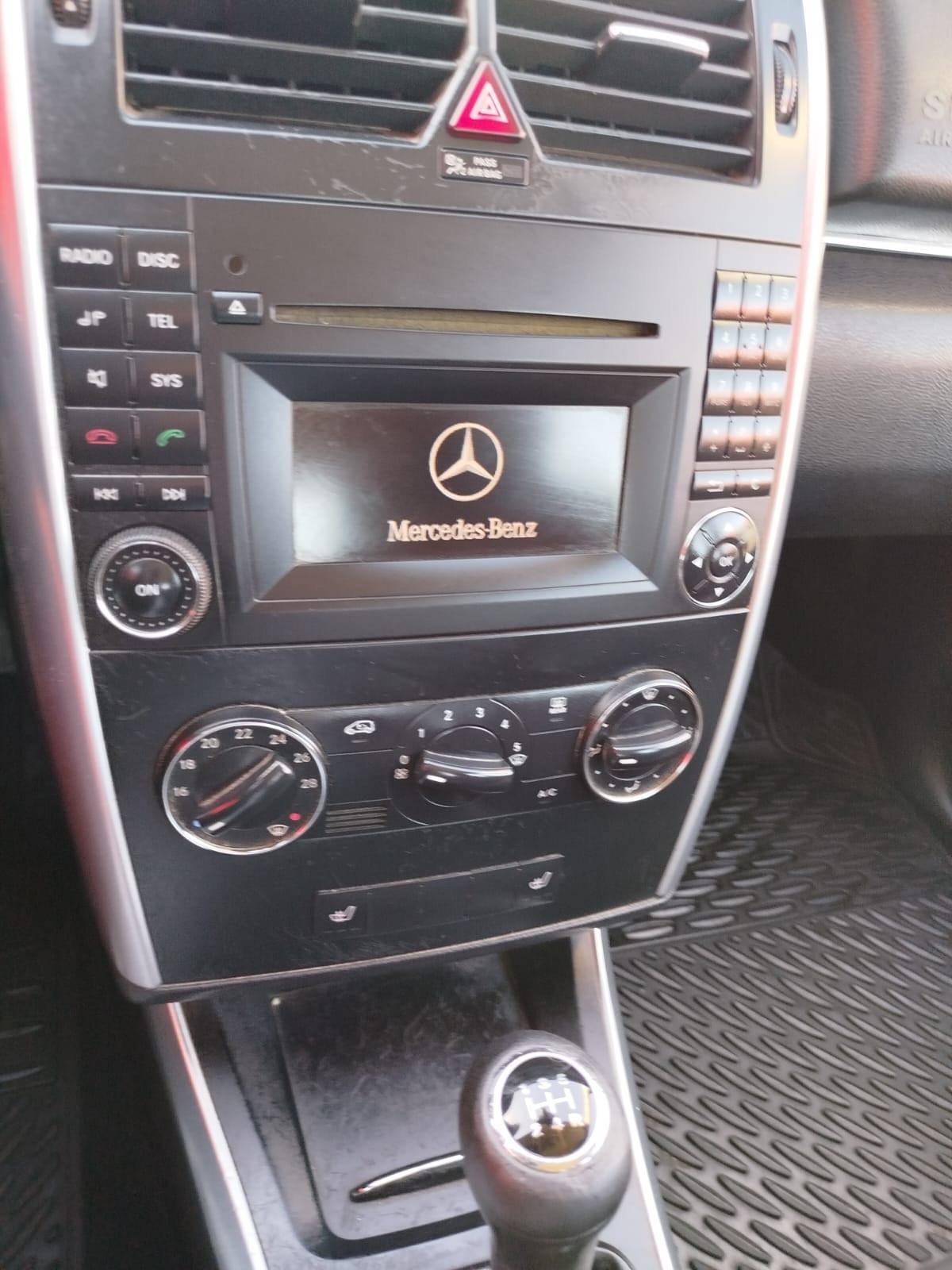 Mercedes-benz B 180 NGT BlueEFFICIENCY Executive