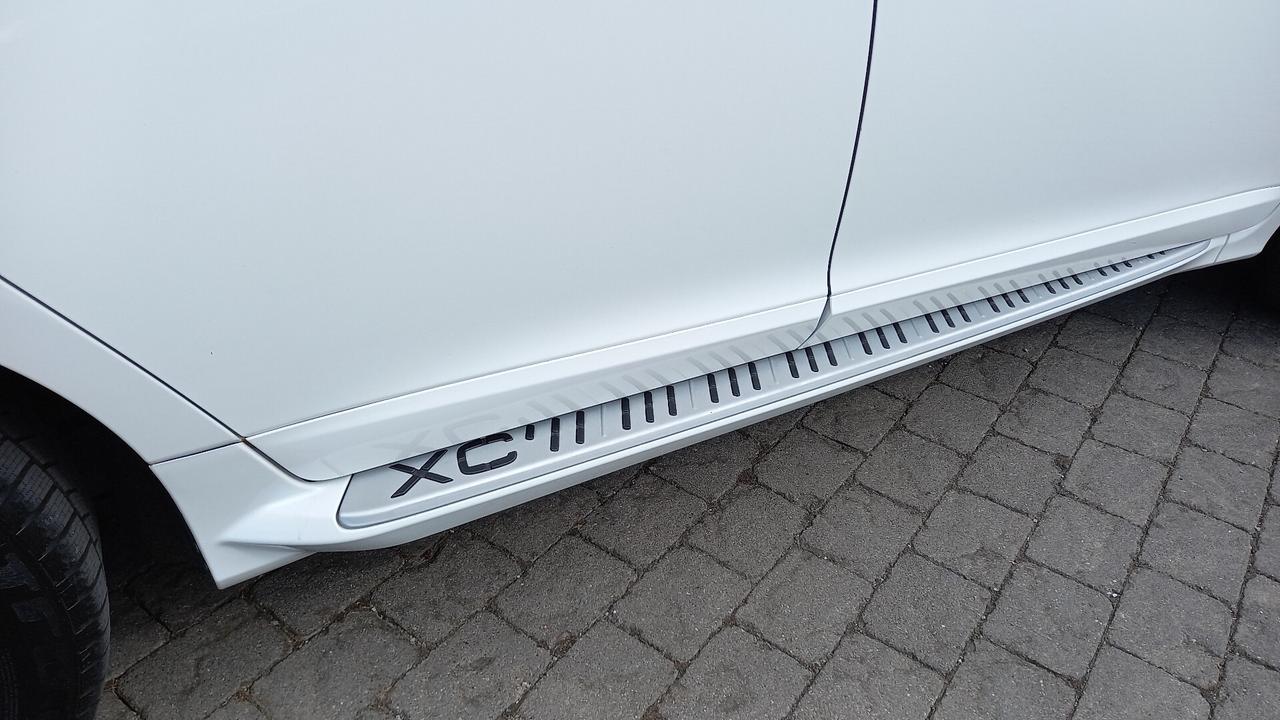 Volvo XC 60 XC60 D4 AWD Geartronic R-design Momentum