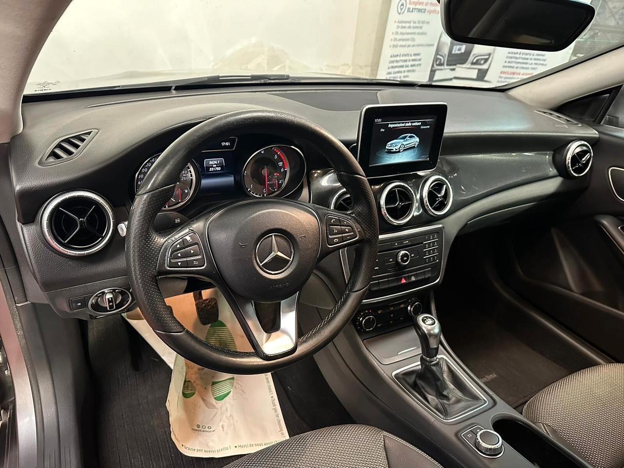 Mercedes-benz CLA 180 CDI Premium