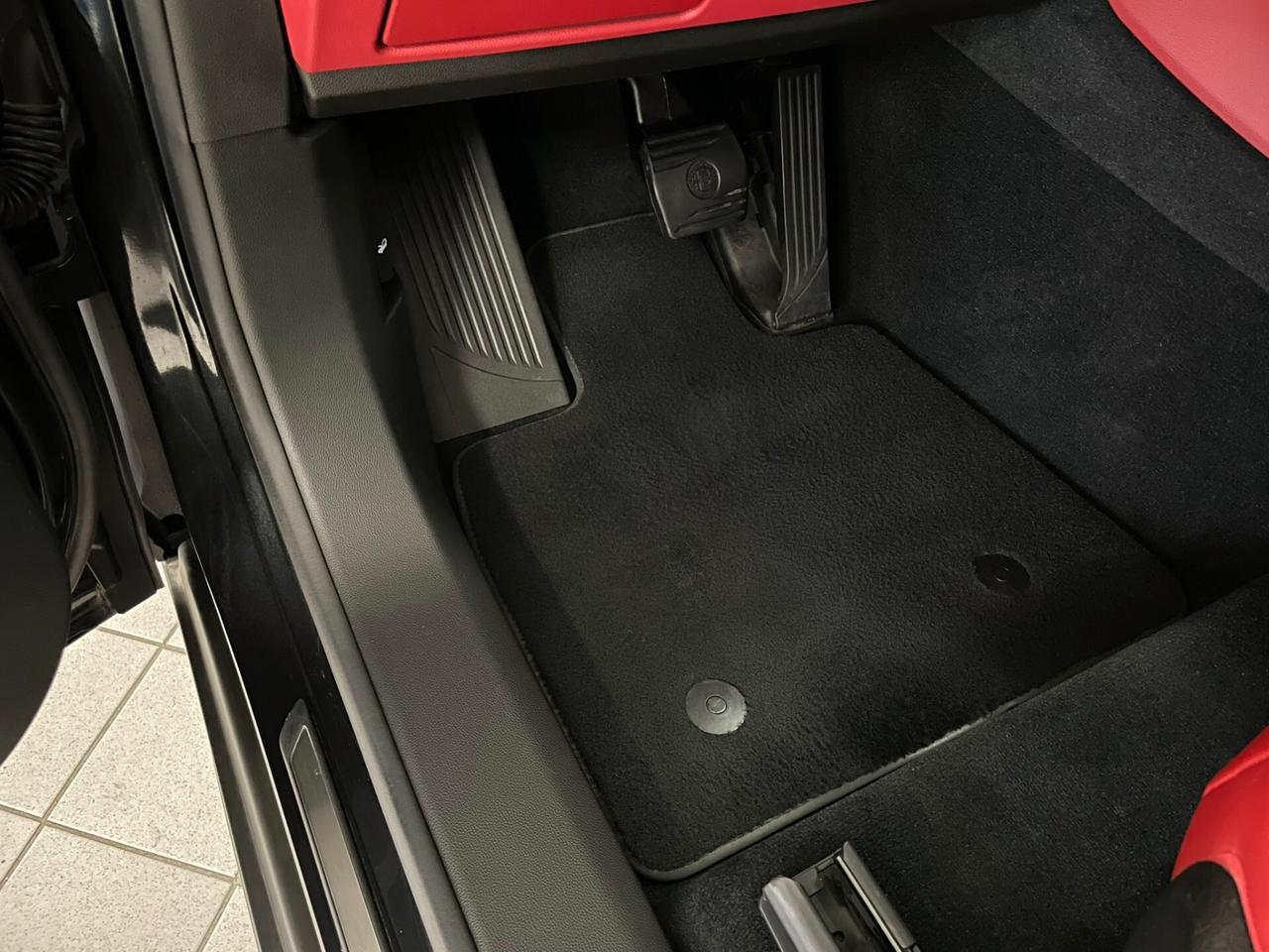 Alfa Romeo Stelvio 2.2 TD 190 CV EXECUTIVE 19" DISTRIBUZIONE ESEGUITA