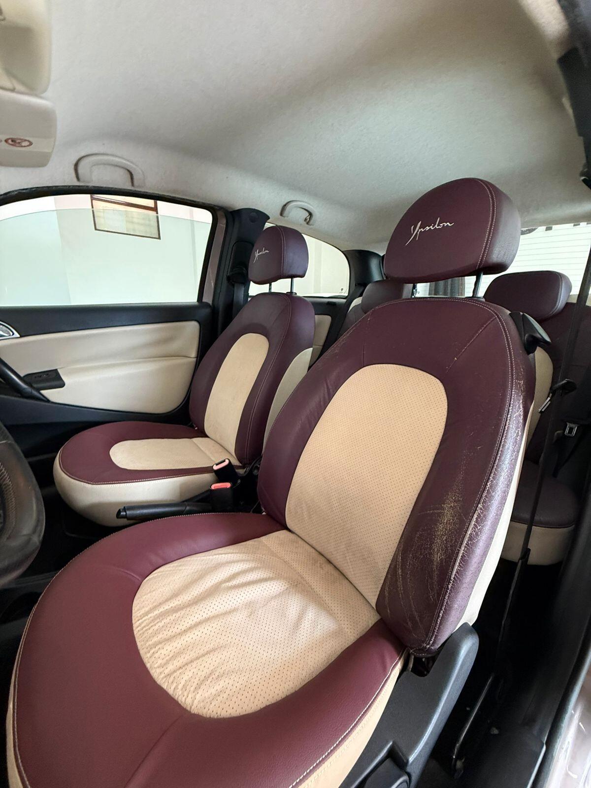 Lancia Ypsilon 1.3 MJT 90 CV Platino