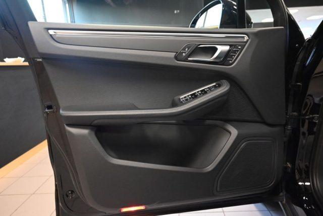 PORSCHE Macan T 2.0PDK 265CV TET.20"PASM CHRONO CAM RADAR GANCIO