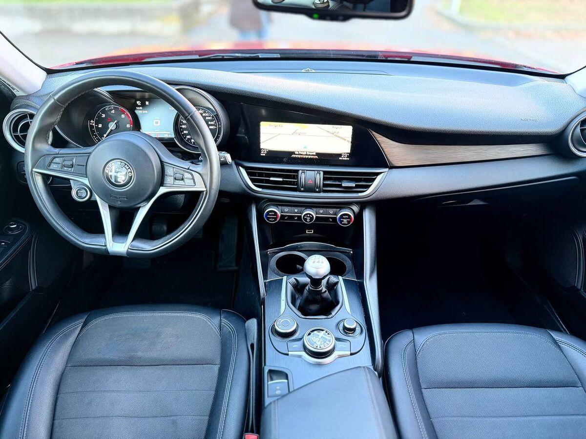 Alfa Romeo Giulia 2.2 t Giulia 150cv