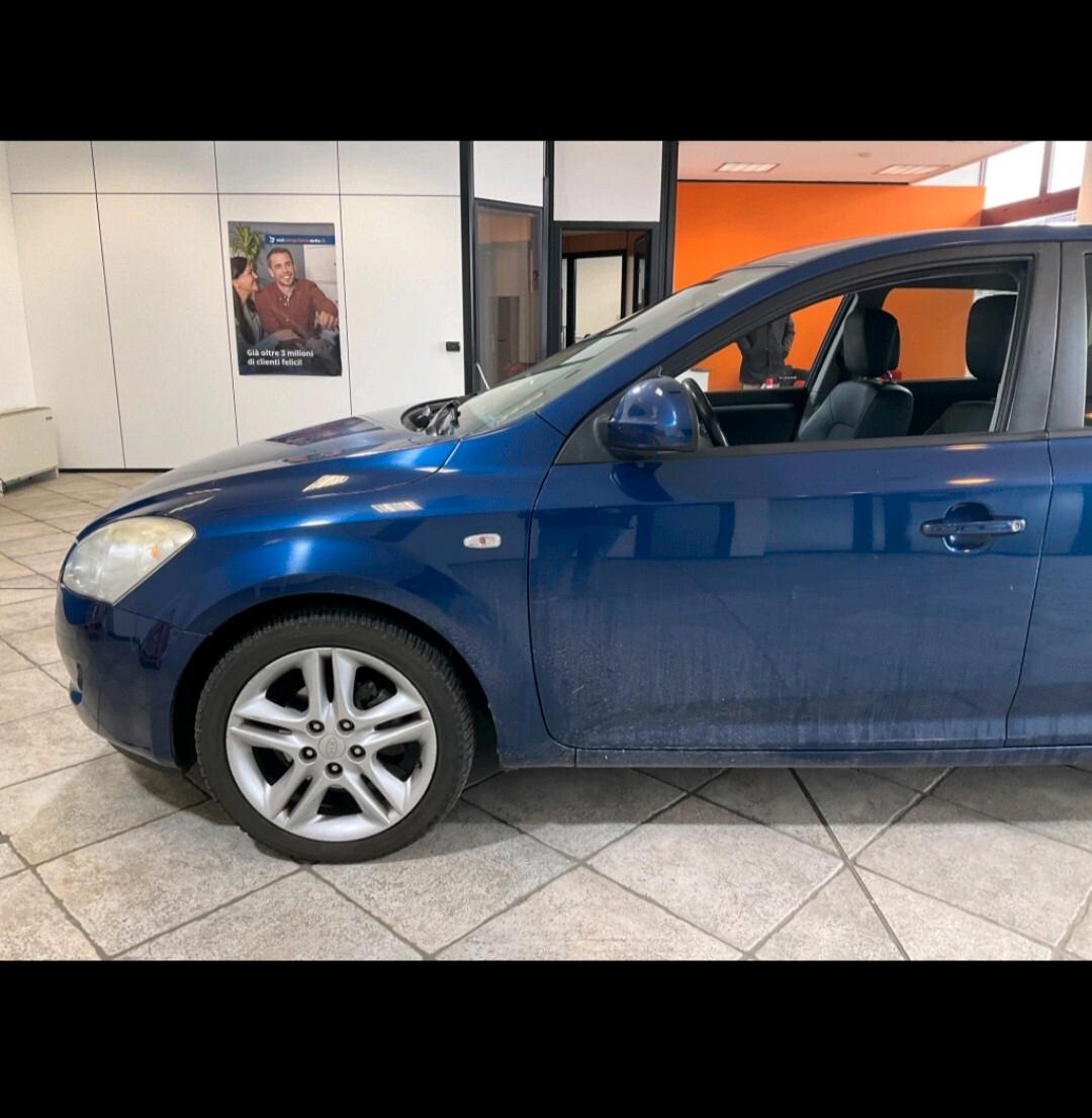 Kia Ceed cee'd 1.6 CRDi VGT 90CV 5p. Platinum 2012