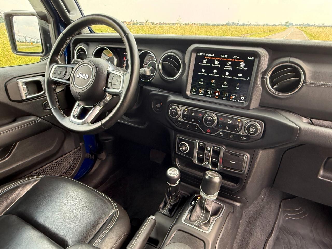 Jeep Wrangler Unlimited 2.2 Mjt II Sahara "STRAFULL-65000KM"