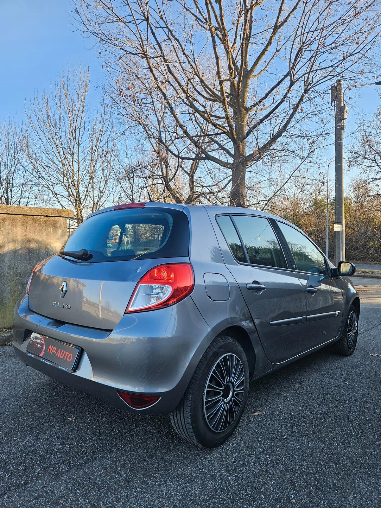 Renault Clio 1.5 dCi NEOPATENTATI