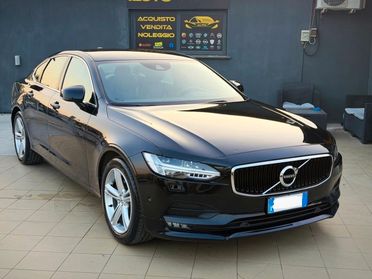 Volvo S90 D5 AWD Geartronic Momentum