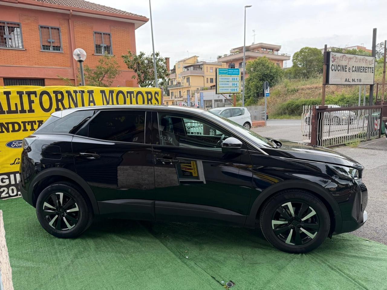 Peugeot 3008 BlueHDi 131CV Allure anno 12/2022 Permute Garanzia Finanziamenti