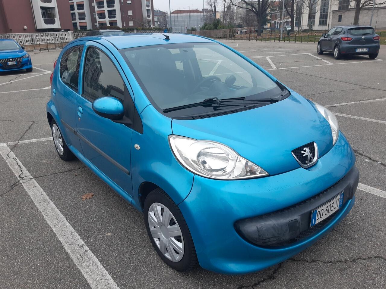Peugeot 107 1.0 68CV 5p. Plaisir
