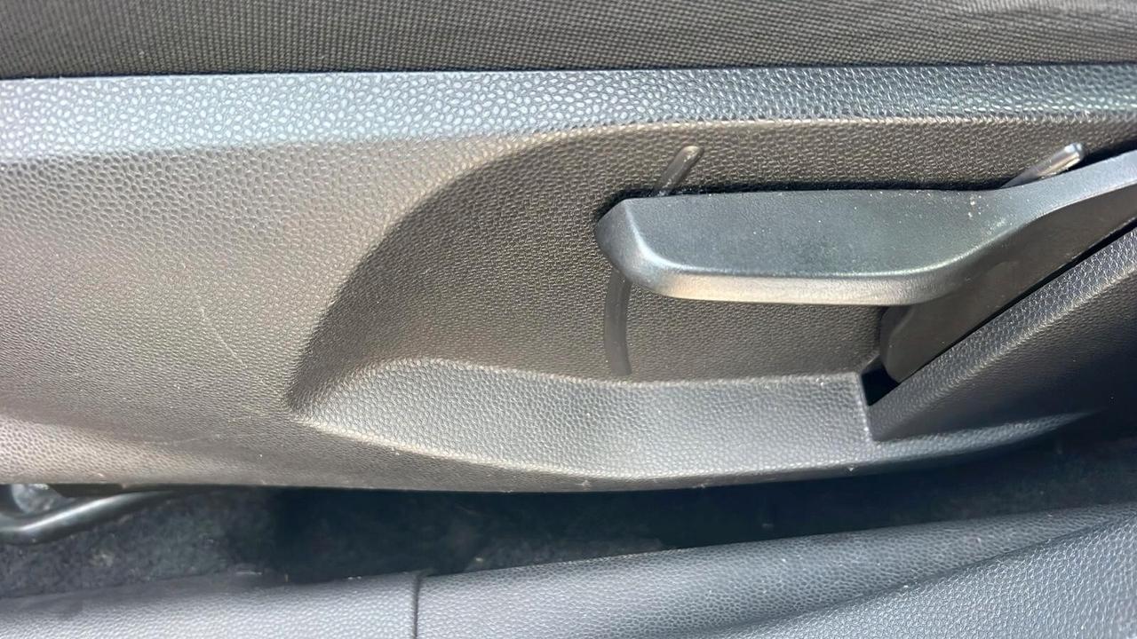 Ford Fiesta 1.5 TDCi 75CV 5 porte ST-Line NEOPATENTATI