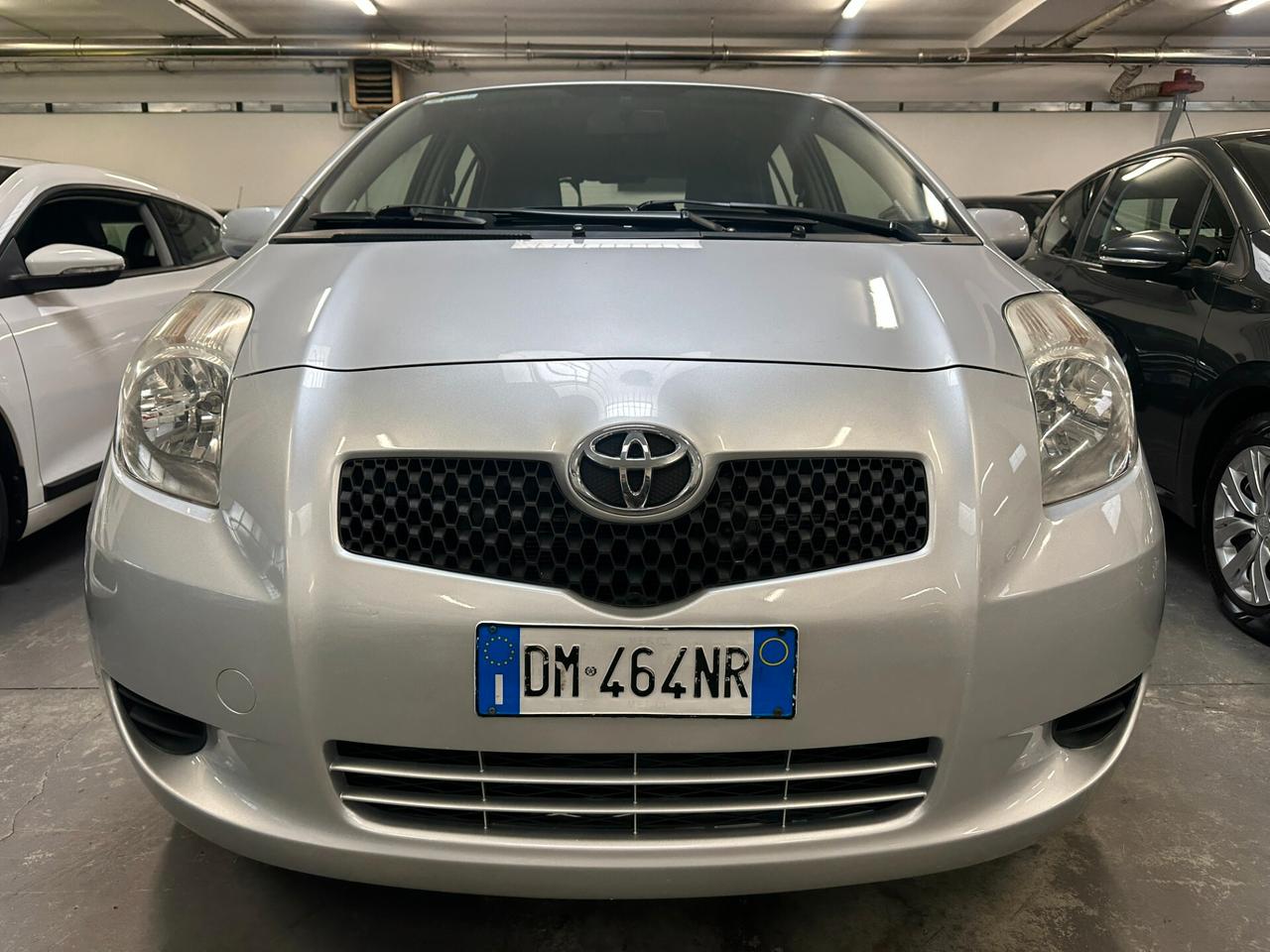 Toyota Yaris 1.0 5 porte