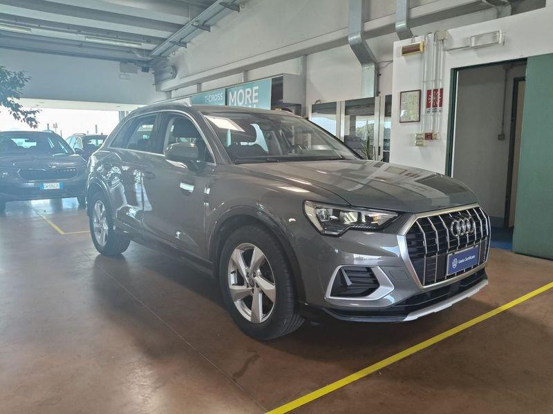 Audi Q3 35 TFSI S tronic Business