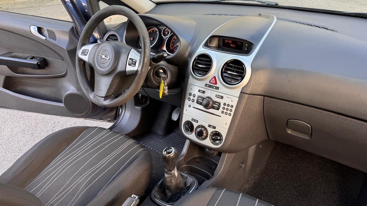 Opel Corsa 1.2 3 porte Enjoy GPL