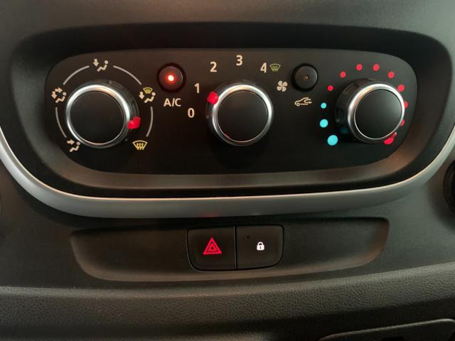 RENAULT Trafic T29 2.0 dCi 145CV PL-TN Intens Heavy Energ 9 Posti