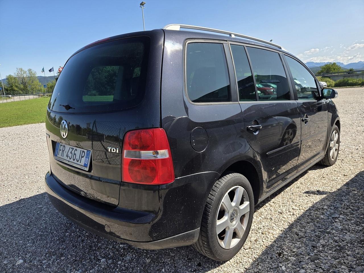 VW TOURAN 1.9TDI 140CV AUTOMATICO