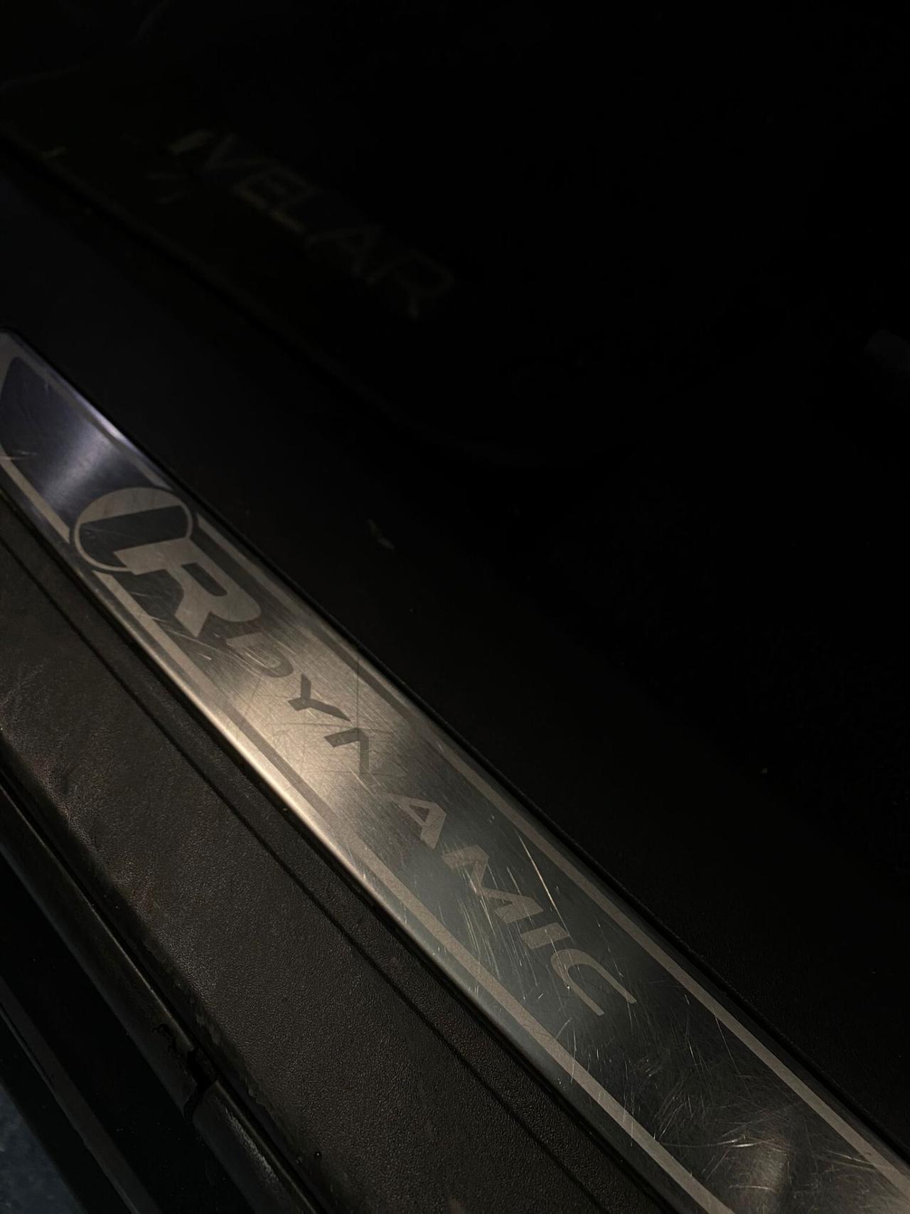 Land Rover Range Velar 3.0 V6 SD6 300 CV First Edition