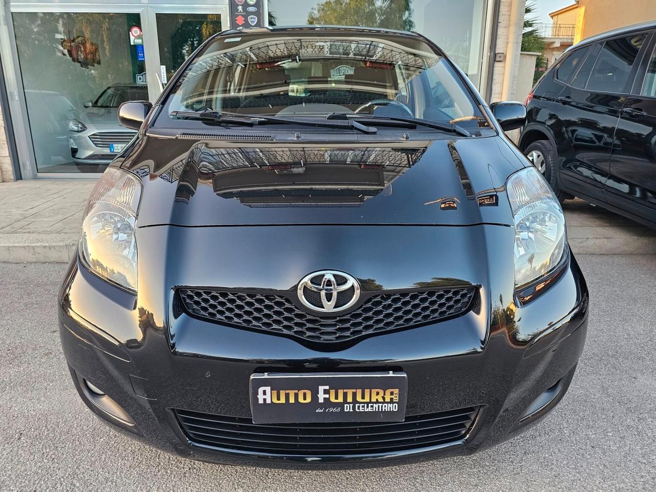 Toyota Yaris 1.4 D-4D DPF 5 porte Now