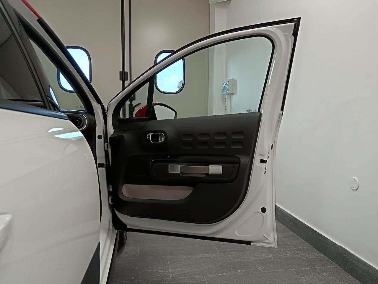 Citroen C3 Blue HDi 100 cv Shine