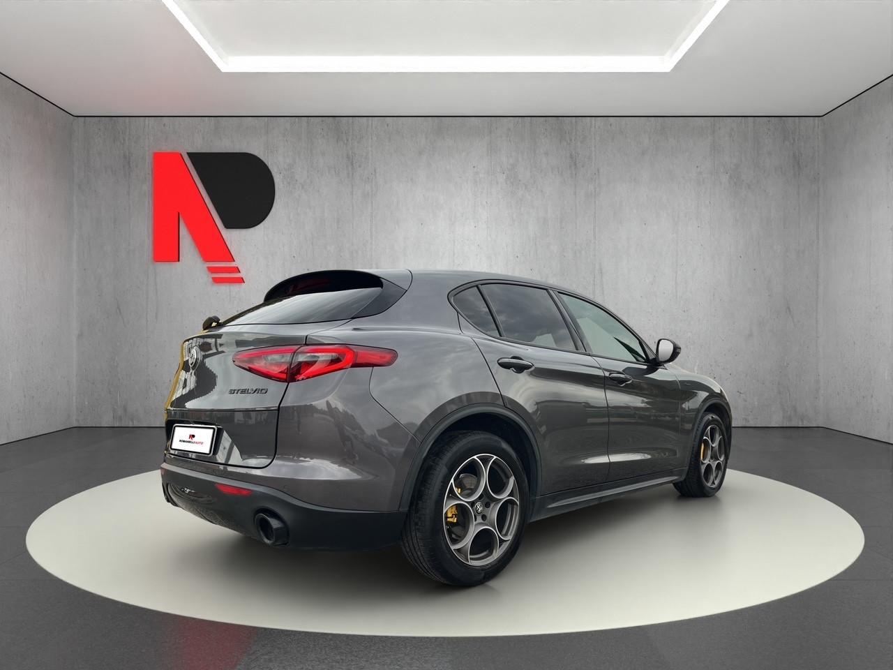 Alfa Romeo Stelvio 2.2 Turbodiesel 190 CV AT8 Q4 Sprint