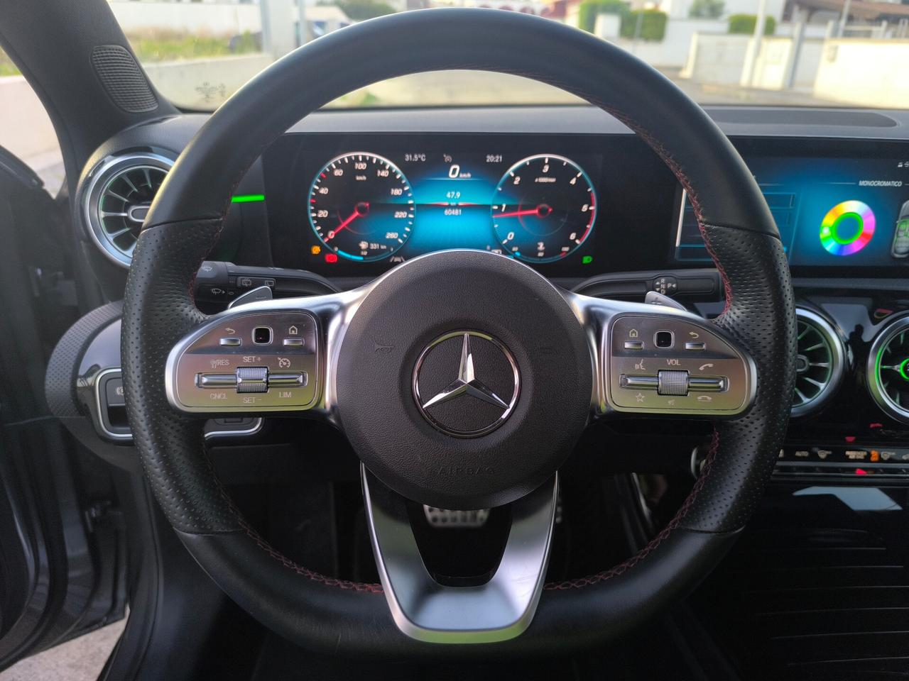 MERCEDES A AMG PREMIUM 118 200 D 116cv AUTOMATIC