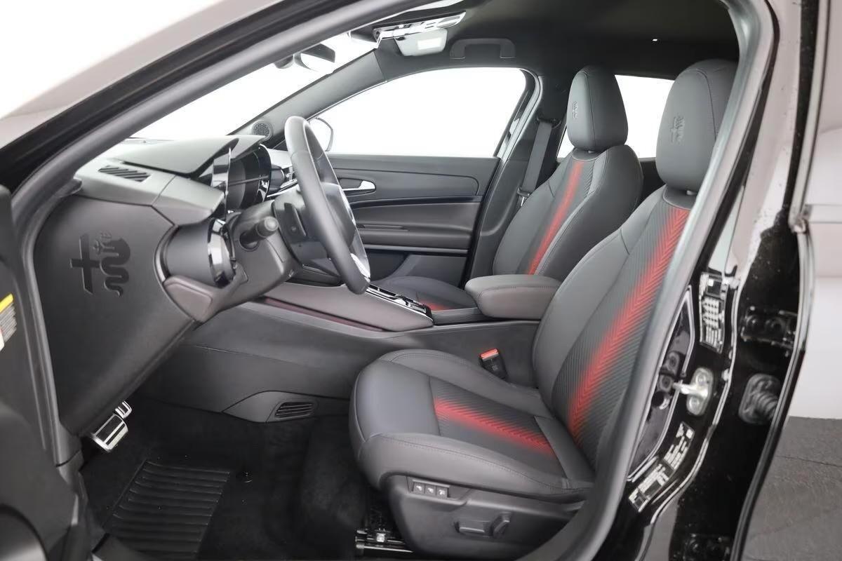 Alfa Romeo Junior 1.2 145 CV Hybrid eDCT6 Speciale