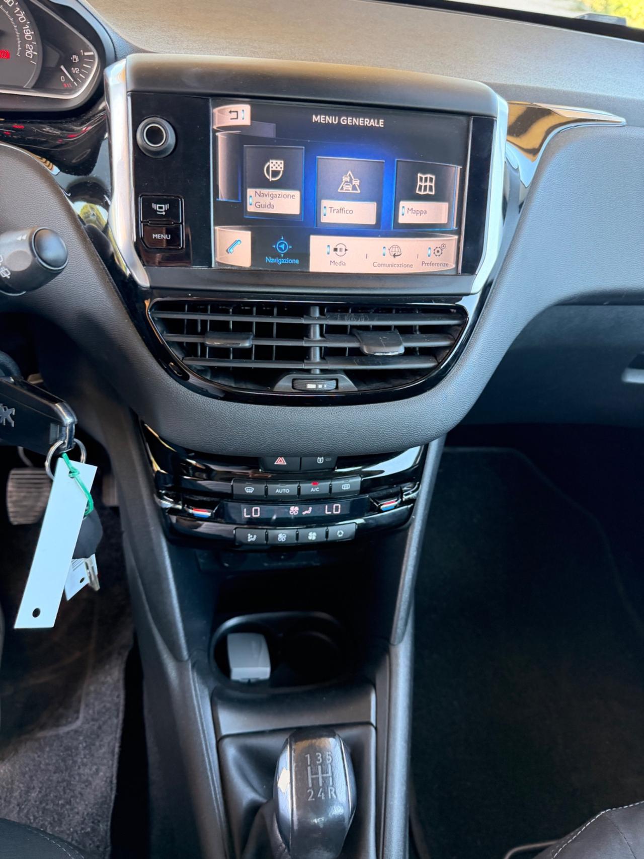 Peugeot 208 1.4 HDi 68 CV 5 porte Business